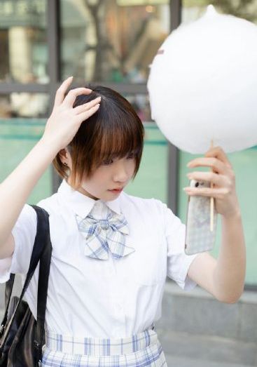 美丽女邻居交换4_高清超清在线观看