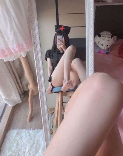 丝袜玉足小说_高清日韩电影在线
